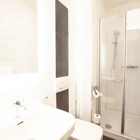 Gaestehaus Freches Perlhuhn Szálloda