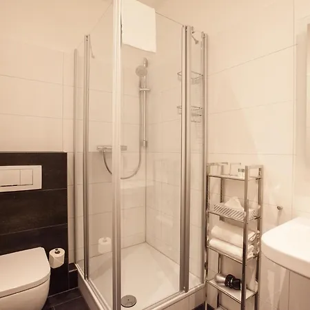 Gaestehaus Freches Perlhuhn