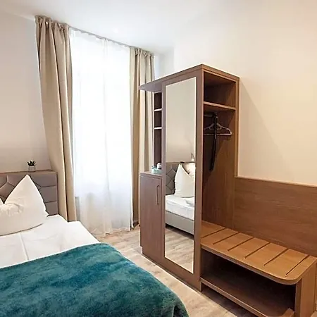 Gaestehaus Freches Perlhuhn Hotel