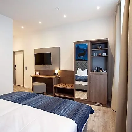 Hotel Freches Perlhuhn *