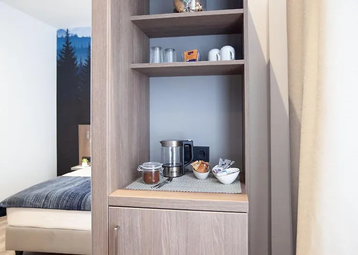 Gaestehaus Freches Perlhuhn Hotel *